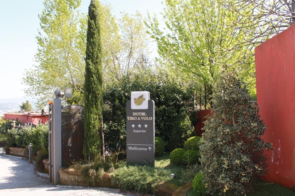 פוזולי Hotel Tiro A Volo מראה חיצוני תמונה
