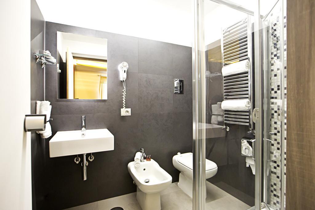פוזולי Hotel Tiro A Volo מראה חיצוני תמונה